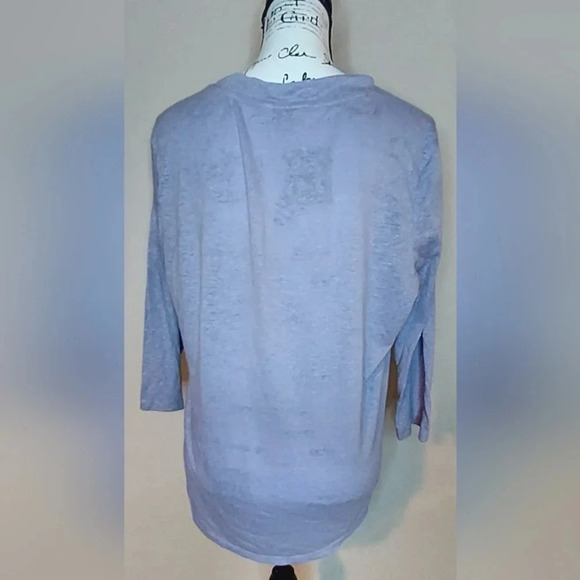 Orvis Women's V-Neck Shirt - Picture 3 of 8